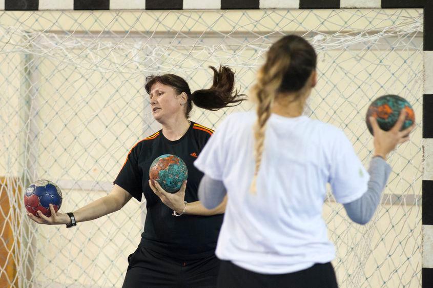 Huțupan se ocupă de pregătirea portarilor la Cluj. Foto: Raul Ștef