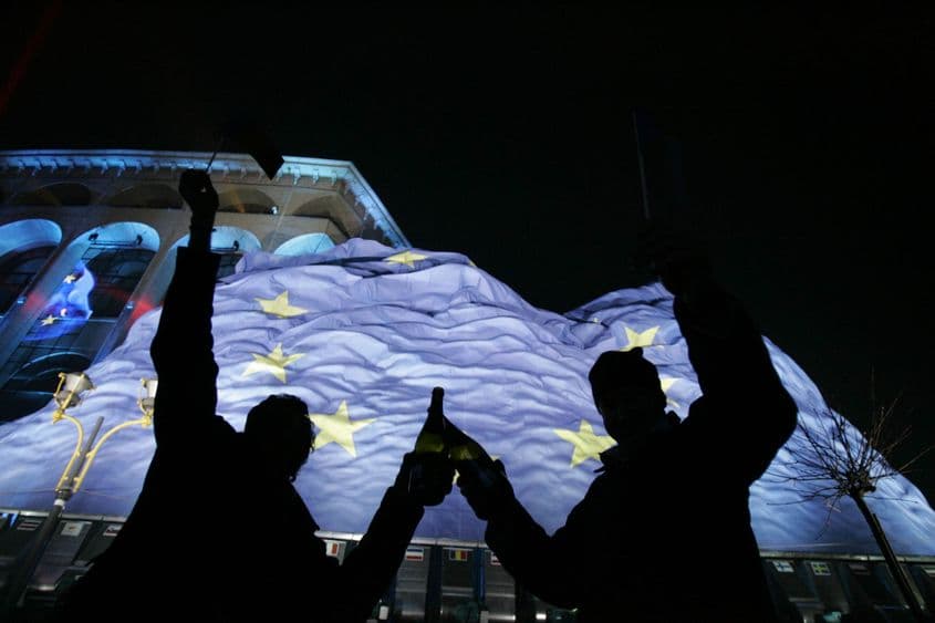 Momentul aderării României la UE, 1 ianuarie 2007, ora 00.01, la București. Foto: Lucian Muntean