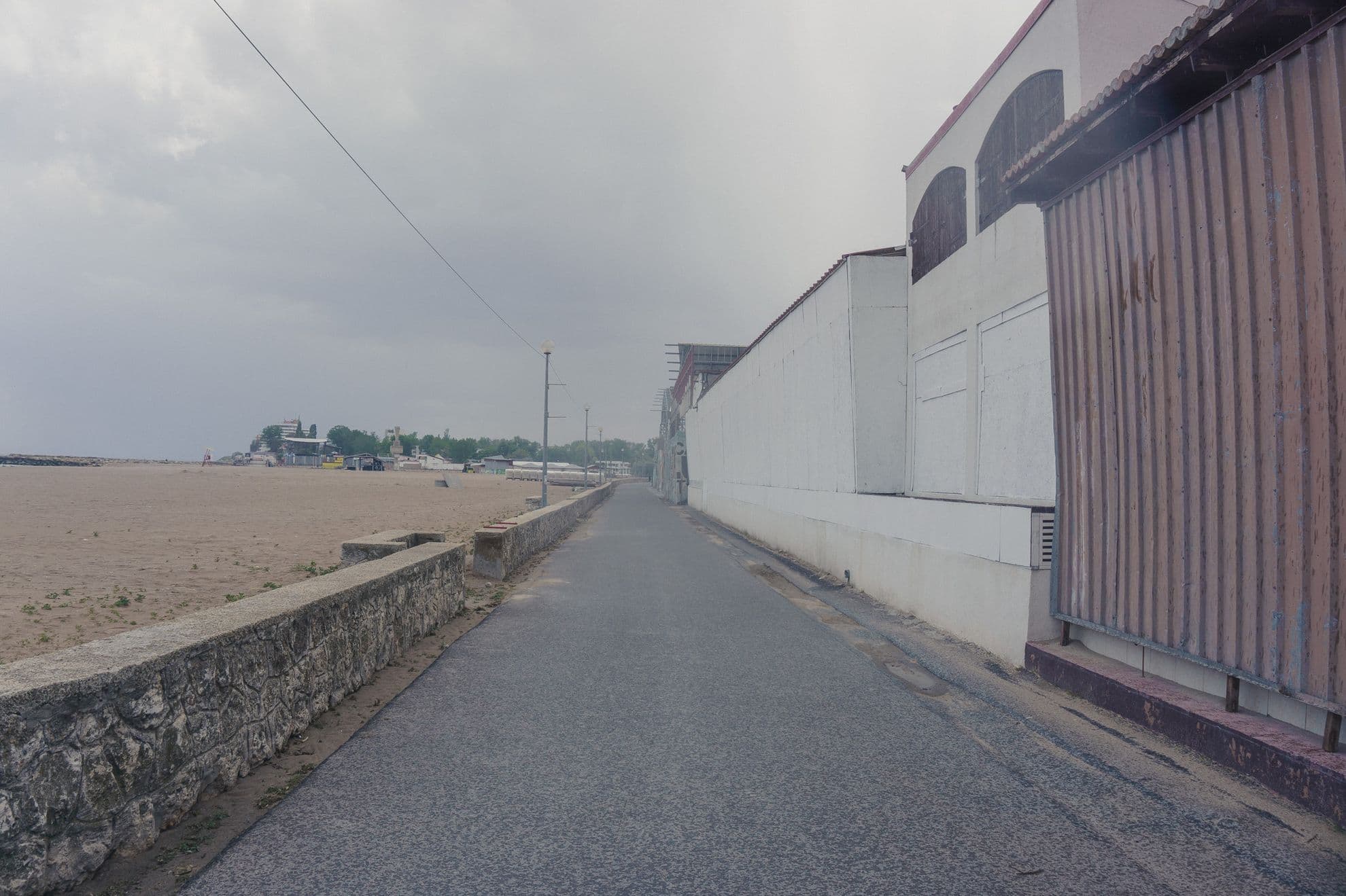 Costinești pe ploaie.