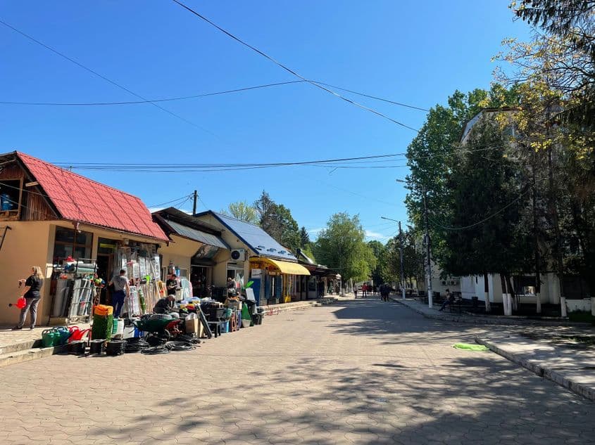 Oamenii din Videle se plâng de problemele orașului. Foto: PressOne