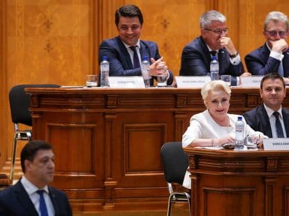 Insuportabila ușurătate a Opoziției