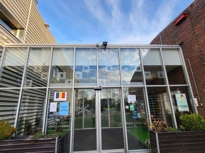 Reportaj din Țările de Jos. De ce au votat românii din diaspora cu Călin Georgescu: „Vrem acasă. Ce ne-au făcut nouă Rusia și Putin?”