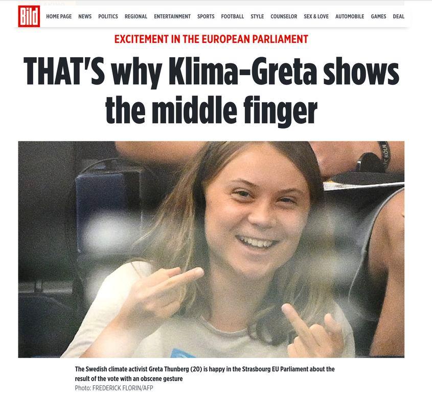 Fotografia cu Greta Thunberg arătând degetul mijlociu, al cărei autor e FREDERICK FLORIN/AFP, a fost preluată doar de ziare și conturi de social media conservatoare, de dreapta sau pro-ruse. Contextul în care a fost realizată fotografia și cui îi este adresat gestul sunt detalii neclare.