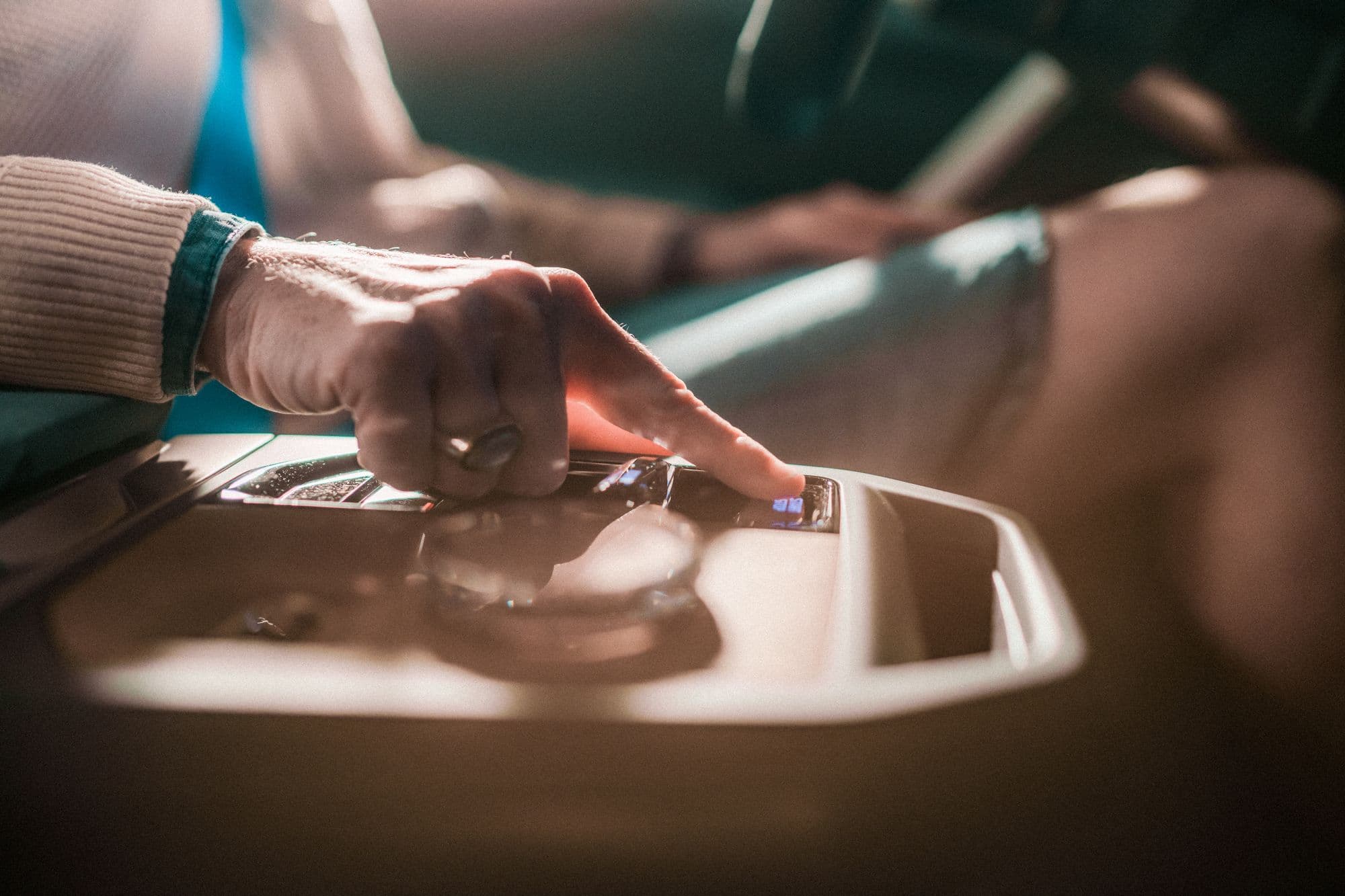 iDrive a devenit, treptat, cel mai complex, dar și cel mai ușor de folosit sistem multimedia din industria auto