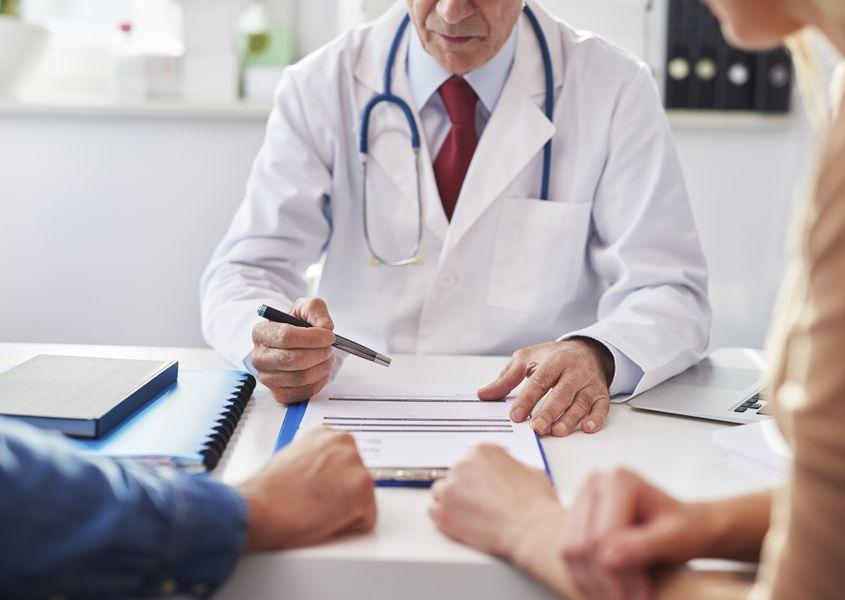 Odată primit diagnosticul, întreaga lume a cuplurilor infertile, dar, în special, a femeilor afectate de infertilitate se conturează în jurul bolii. Foto © Gpointstudio | Dreamstime.com