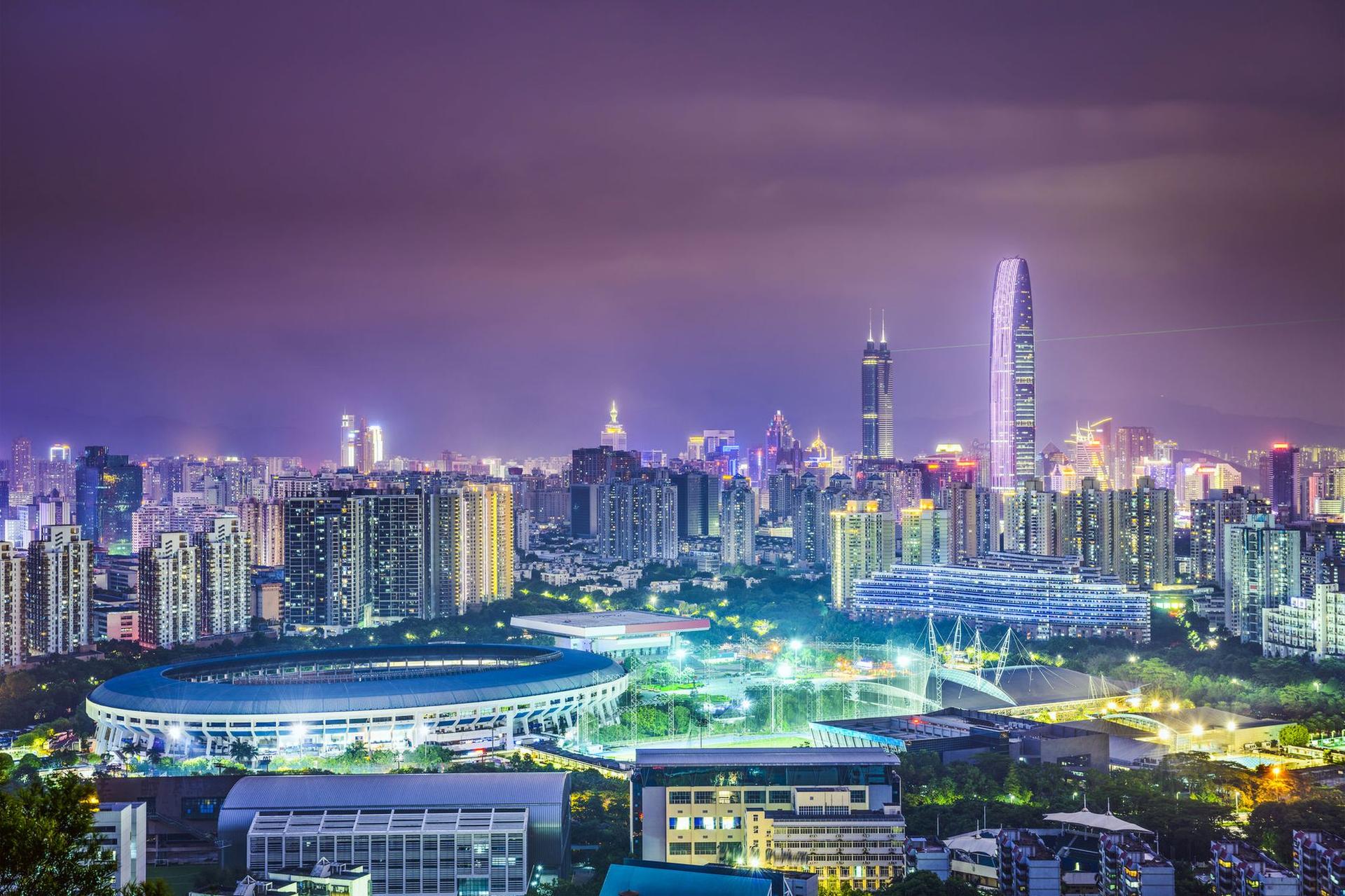 Shenzhen este astăzi un megalopolis aflat cu totul în secolul XXI, deși e devenit prea scump pentru mulți dintre locuitorii lui. Foto ID: 42653803 Sean Pavone <a target="_blank" rel="noreferrer noopener" href="https://www.dreamstime.com" target="_blank">Dreamstime.com</a>