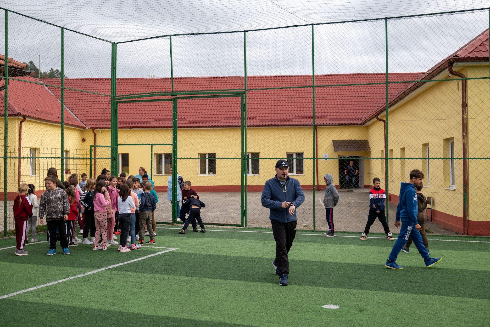Școala din comuna Budești, exercițiu de protecție împotriva incendiilor. Foto: Raul Ștef