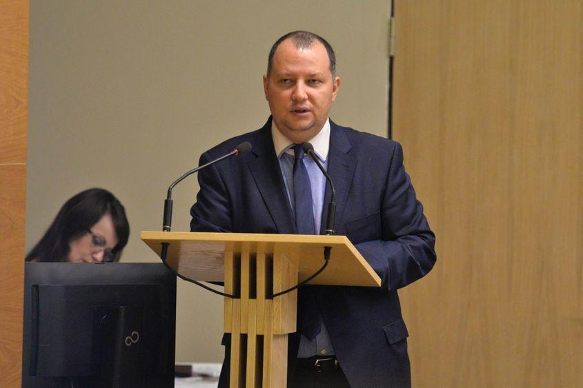 Toma Petcu, ministrul Energiei.