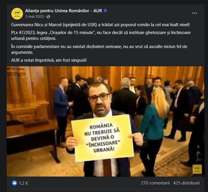 Acum un an, AUR spunea că un proiect privind mobilitatea urbană durabilă urmează să ghetoizeze orașele. Astăzi, partidul promite 1 milion de case la marginea marilor orașe. Captură foto via Facebook