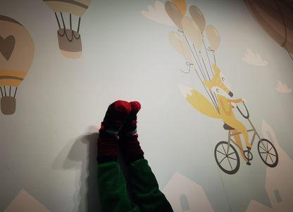 „Monitorul din camera copiilor a arătat chiar și 16 grade.” Cum se simte criza căldurii în București văzută dintr-un apartament din Sectorul 3 de la parter