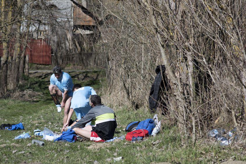 Vestiarul Vulturilor din Țaga până la finalizarea stadionului cu nocturnă.