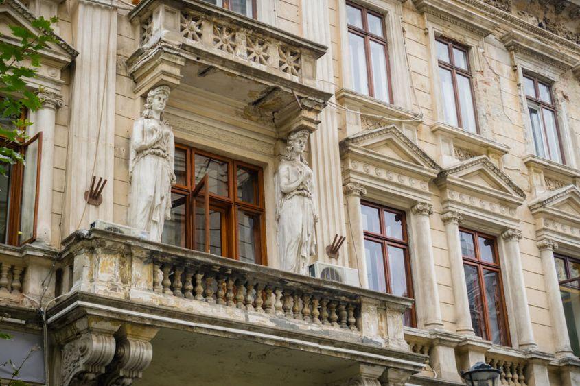 „Noi nu știm pentru fiecare clădire din București sau din România când a fost construită. Nu există o bază de date.” Foto: Andreistanescu | Dreamstime.com
