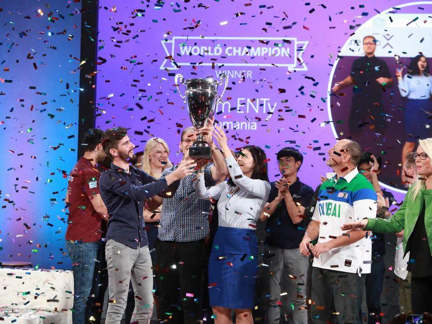 ENTy este prima echipă din România care câștigă marele premiu de la Imagine Cup. Foto: Microsoft