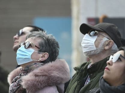 Coronavirusul: ce simptome are, cum putem evita boala și cum să ne pregătim pentru carantină