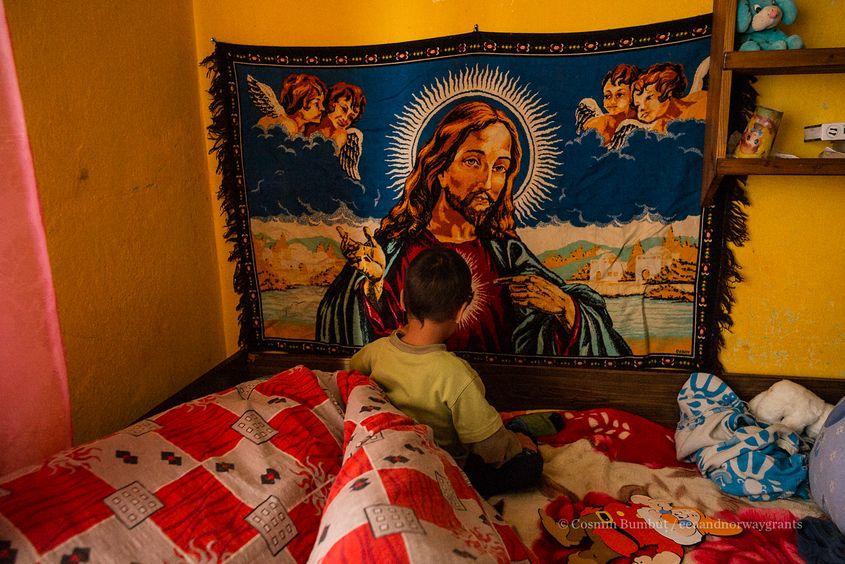 Andrei în casa din Peceiu.