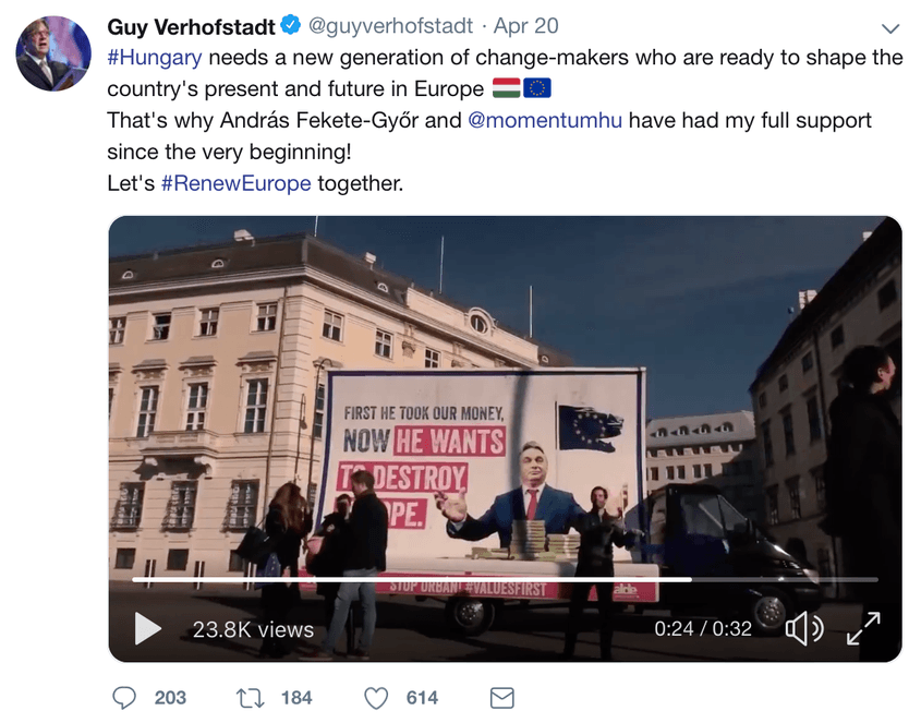 Guy Verhofstadt a promovat, în campanie, mesajul „Stop Orbán!„