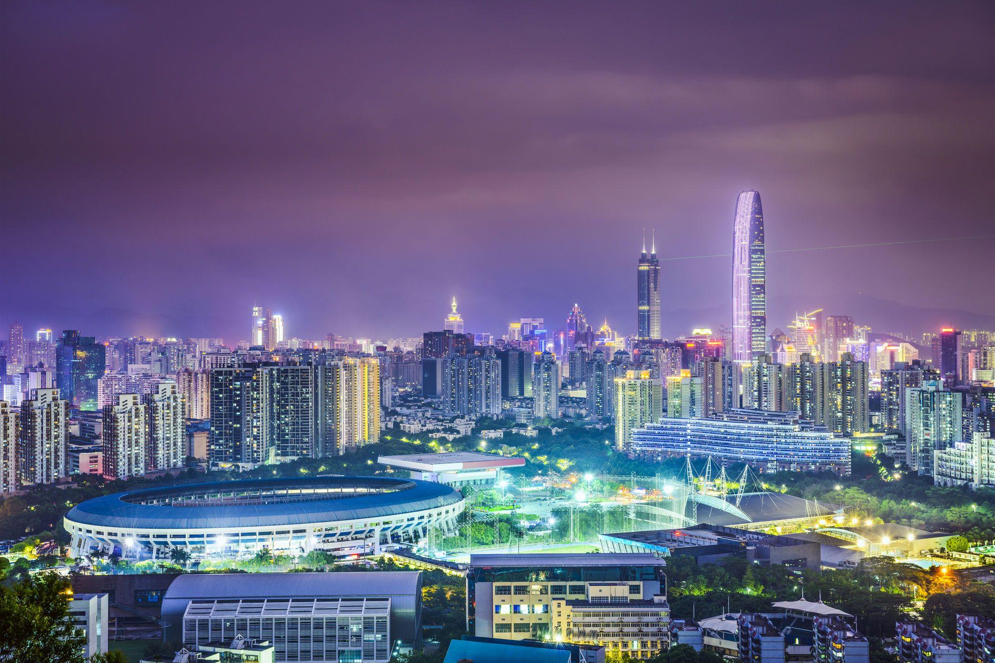 Shenzhen este astăzi un megalopolis aflat cu totul în secolul XXI, deși e devenit prea scump pentru mulți dintre locuitorii lui. Foto ID: 42653803 Sean Pavone <a target="_blank" rel="noreferrer noopener" href="https://www.dreamstime.com" target="_blank">Dreamstime.com</a>