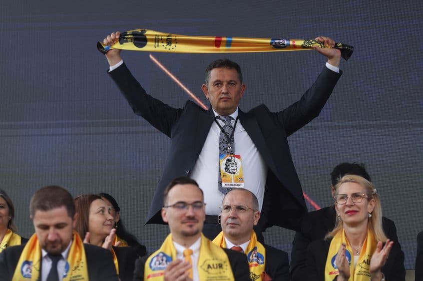 Gheorghe Piperea. Eveniment de lansare naţională a candidaţilor Alianţei pentru Unirea Românilor la alegerile europarlamentare şi locale, în Târgoviște, 7 aprilie 2024. Inquam Photos / George Călin