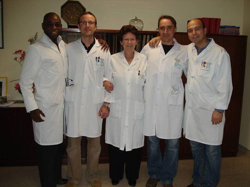 Claudiu Matei, alături de colegii săi de la clinica din Germania. Foto: Arhiva personală