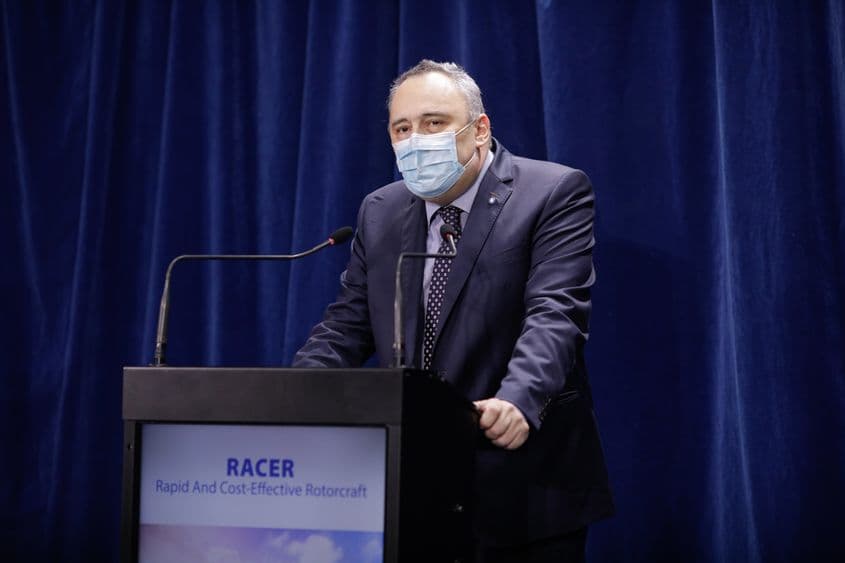 Cătalin Nae, președinte și Director General INCAS, participă la ceremonia care marchează finalizarea fabricaţiei şi pregătirea pentru livrare a fuselajului central al demonstratorului elicopterului de mare viteză RACER, la sediul ROMAERO din Bucuresti, luni 15 martie 2021. Inquam Photos / George Calin
