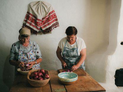 „Portret gastronomic local”: România autentică,  într-o serie documentară care-ți spune povești culinare din 10 regiuni diferite (P)