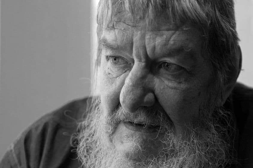 În 2007, când și-a văzut dosarul de Securitate, Hodjak a aflat cu tristețe ce înseamnă delațiunea.