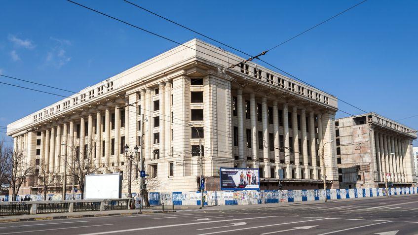 Casa Radio, București, zace neterminată de aproape 40 de ani Foto: ID 29572490 | Casa Radio ©
Maxmitzu | Dreamstime.com