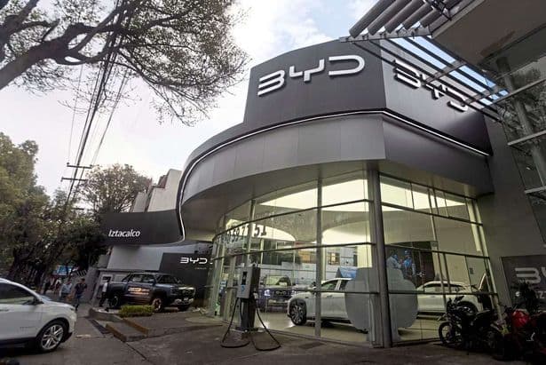 Showroomurile BYD sunt în plină expansiune în Germania. foto: REUTERS/Quetzalli Nicte-Ha / derstandard