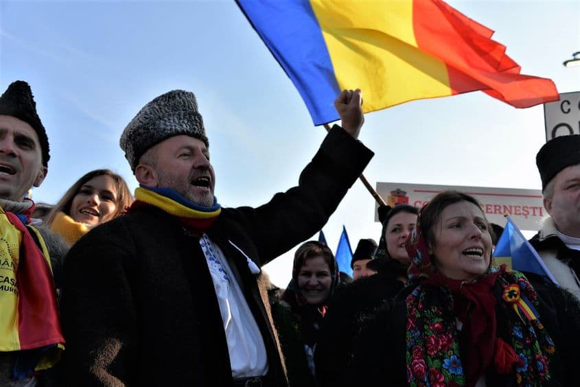 Doru Dăncuș s-a înhămat la un proiect ambițios, la care a pus şi caii să tragă.