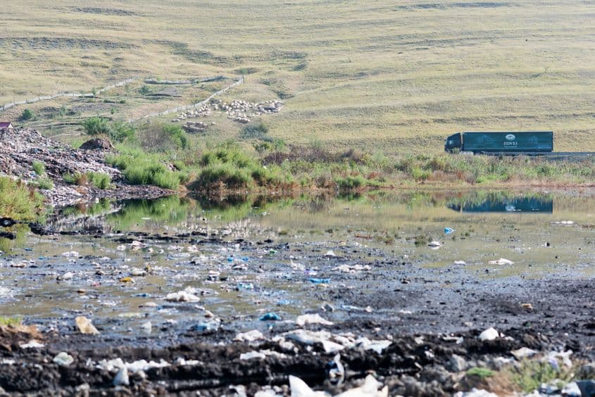 Levigatul se scurge în pârâul Zapodie din estul municipiului Cluj-Napoca. Foto: Raul Ștef