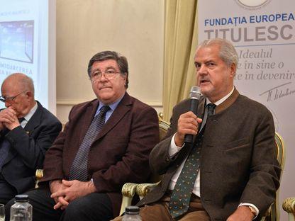 Exilul lui Adrian Năstase sau clubul pensionarilor din Casa Titulescu