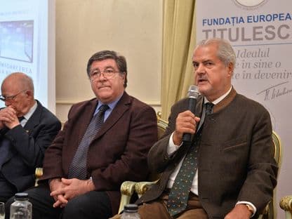 Exilul lui Adrian Năstase sau clubul pensionarilor din Casa Titulescu