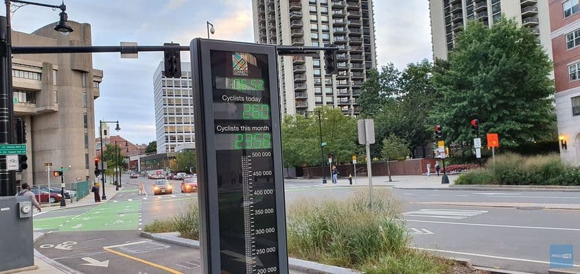 Orașul numără câți bicicliști folosesc zilnic pista generos amenajată. Măsurarea este esențială pentru orice decizie de extindere.