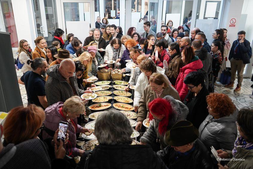 Participanții de la seara Nowruz din 10 martie, de la Muzeul Țăranului Român Foto: Rebecca Olărescu