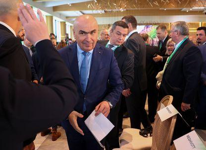 De ce Ilie Bolojan poate pierde guvernarea pe mâna lui și riscă să ofere România cadou PSD-ului