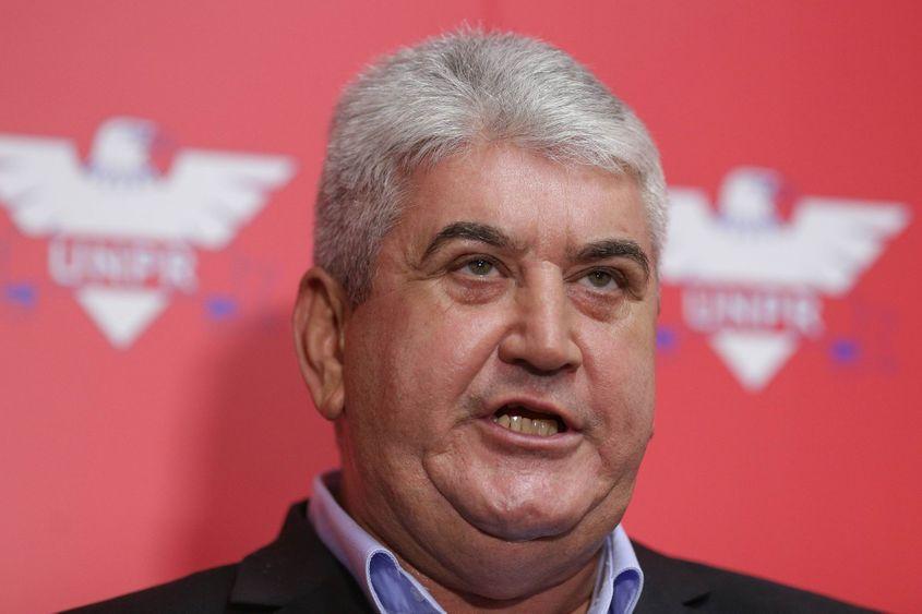 Fostul vicepremier Gabriel Oprea, el însuși declarat plagiator, a coordonat 13 teze de doctorat la Academia SRI: 11 dintre acestea au fost reclamate la CNATDCU drept plagiate, cu propunere de retragere a titlurilor de doctor, chiar de universitatea care le-a acordat titlurile. Foto: Octav Ganea / Inquam Photos