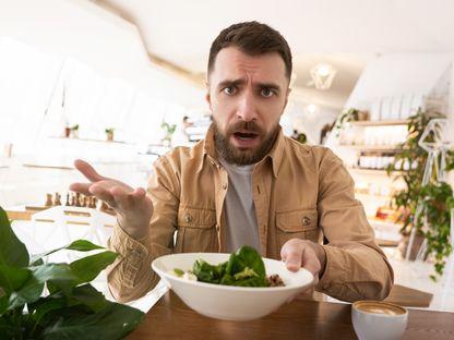 Știri din cealaltă Românie. La Botoșani nu stai niciodată în trafic, iar în Gorj a fost inventată cureaua de pantaloni cu colac de salvare