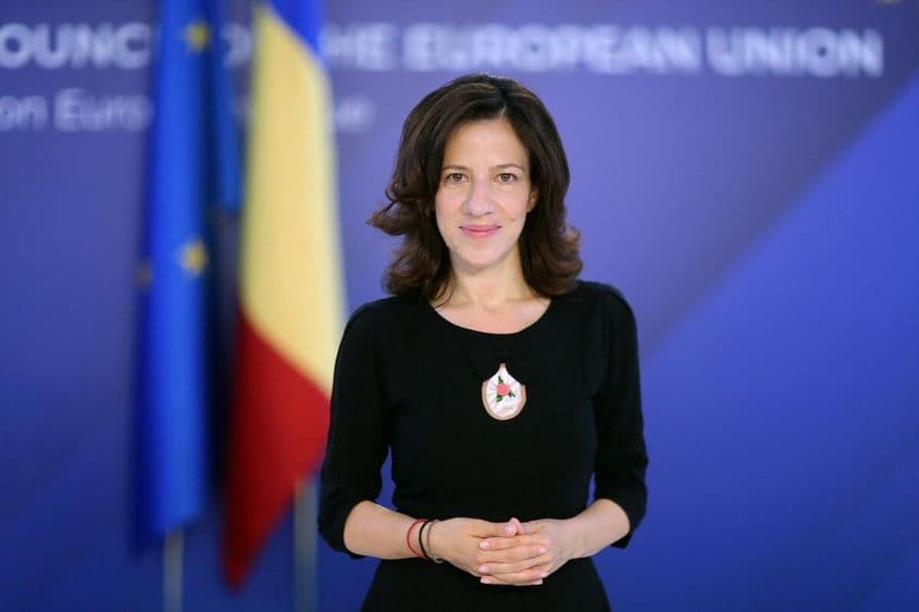 Roxana Mînzatu (40 de ani), deputată din partea Partidului Social Democrat