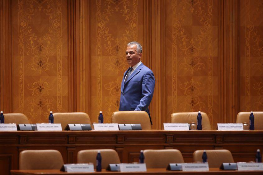 Ședința comună a camerelor Parlamentului pentru dezbaterea și votarea guvernului Adrian Veștea, la Palatul Parlamentului din București, 22 iunie 2026. Inquam Photos / George Călin