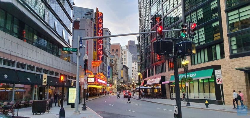 Semafoarele inteligente nu rezolvă singure traficul. E nevoie de mult mai multe măsuri coerente pentru a rezolva problema.