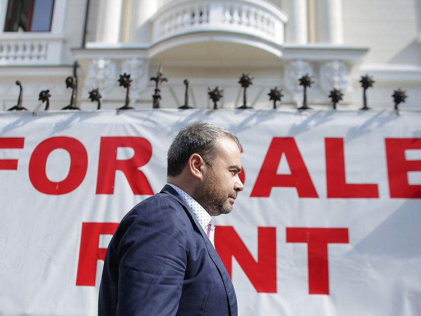 Darius Vâlcov a publicat fișa medicală confidențială a unui protestatar. Foto: Octav Ganea / Inquamphotos