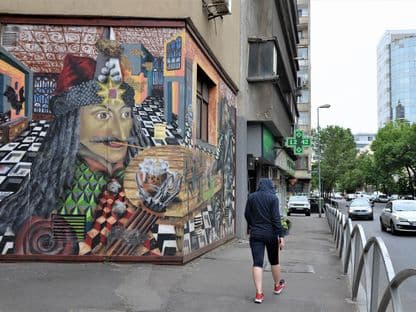 Sinistra comedie a alegerilor din București