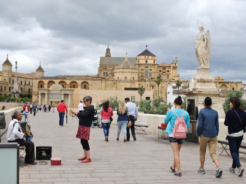 Scenă urbană la Córdoba, Spania. Fotografii: Lucian Muntean