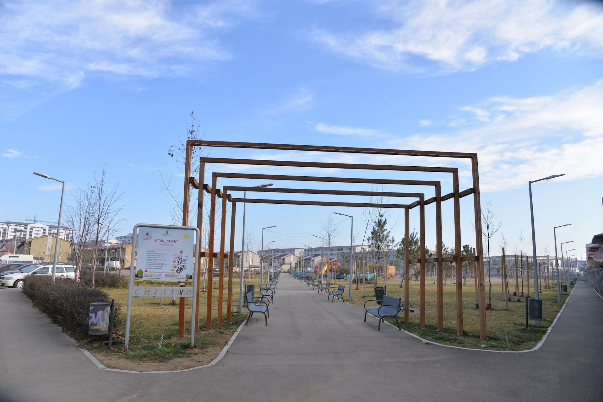 Există câteva parcuri și în Chiajna, dar momentan sunt pline de puieți. Foto Lucian Muntean