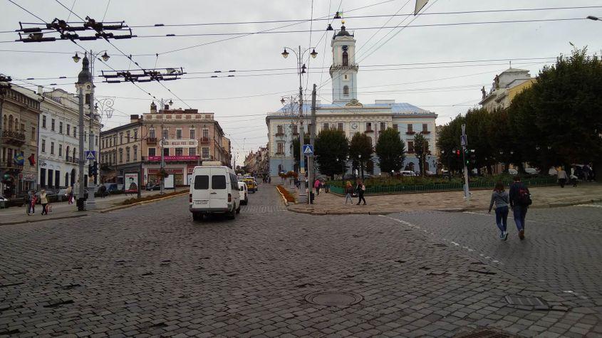 Cernăuți, fost oraș românesc, frumos și trist.
