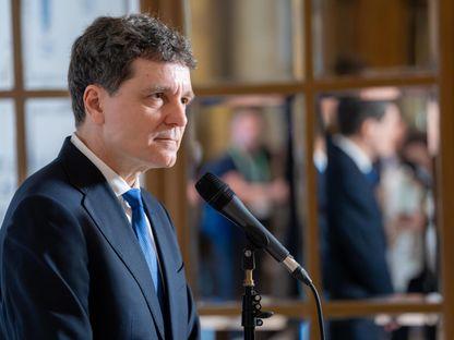 Nicușor Dan, împrumuturi din retorica suveranistă. Expert: „Votantul, dacă are de ales între original și copie, va prefera originalul”