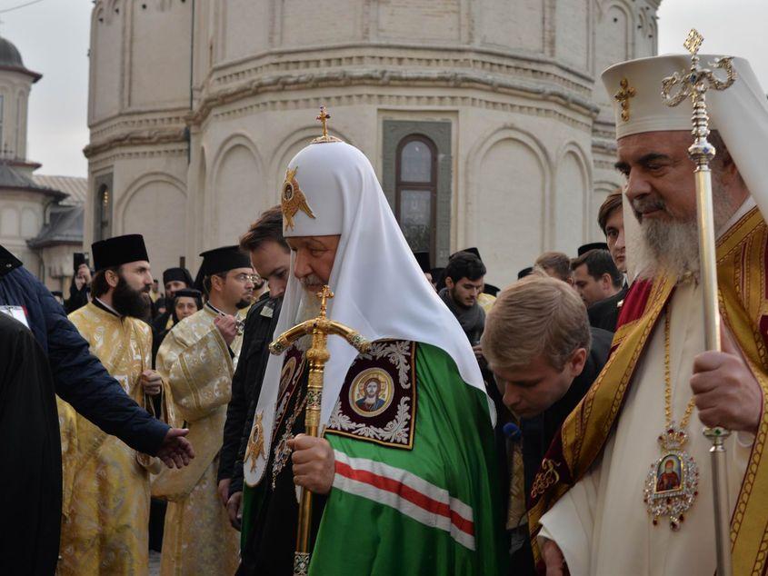 Kiril al Moscovei (în centru) este primul patriarh rus care vizitează România postcomunistă. Foto: Lucian Muntean