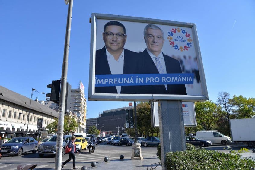 Afișe în campania electorală parlamentară 2020. Foto Lucian Muntean