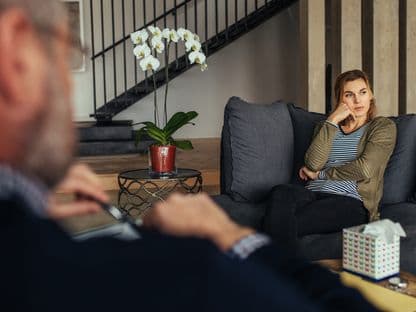 Psihologii români nu sunt evaluați psihologic la intrarea în profesie. Verificarea periodică a sănătății lor mintale, doar o „obligație morală”