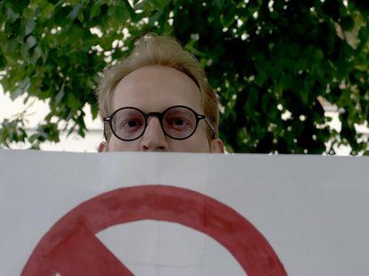 Vă Vedem din Sibiu. Oare la ce se gândesc cei ce tac?